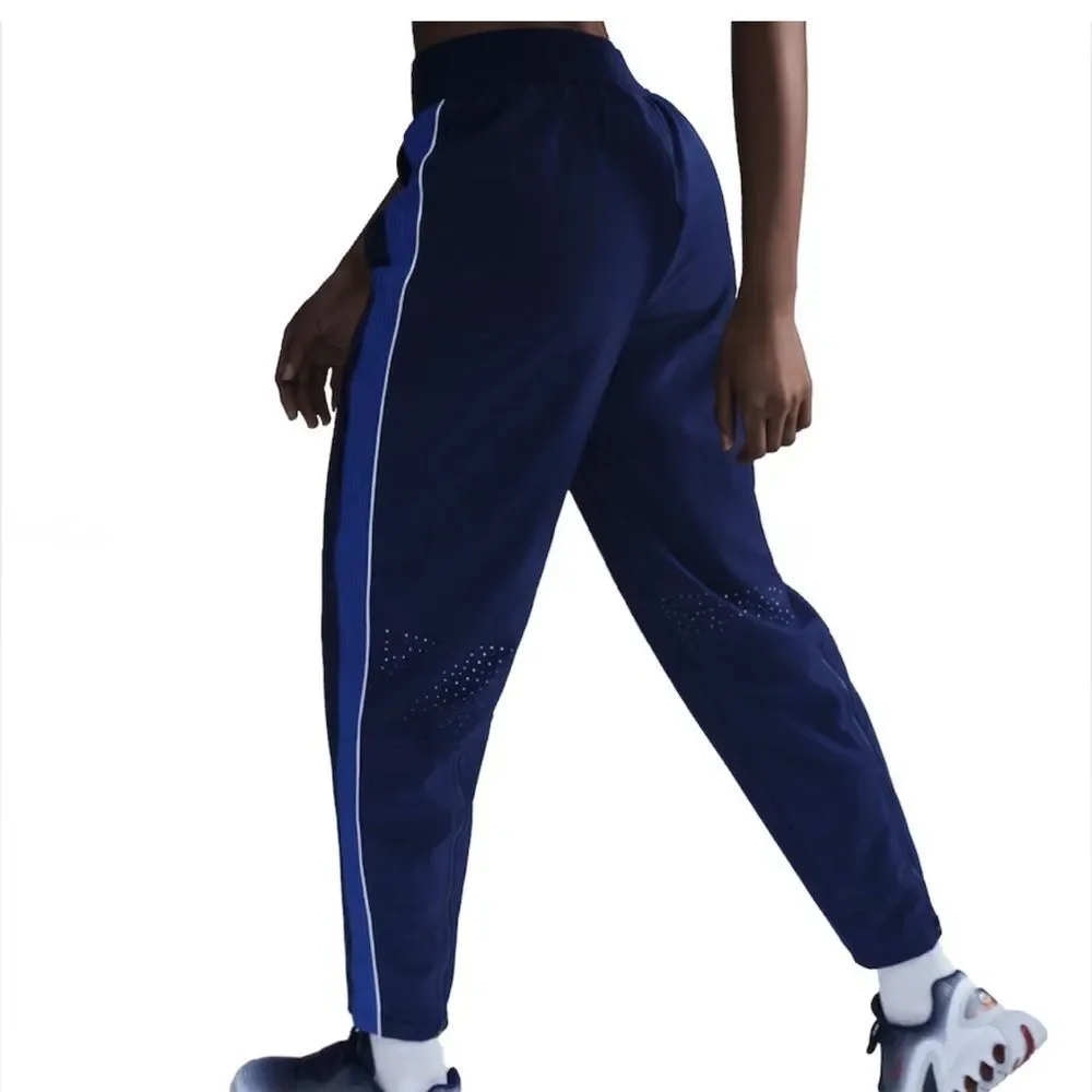 Nike nwt collectible